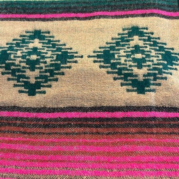 Southwest Blanket Scarf - Picture 4 of 5
